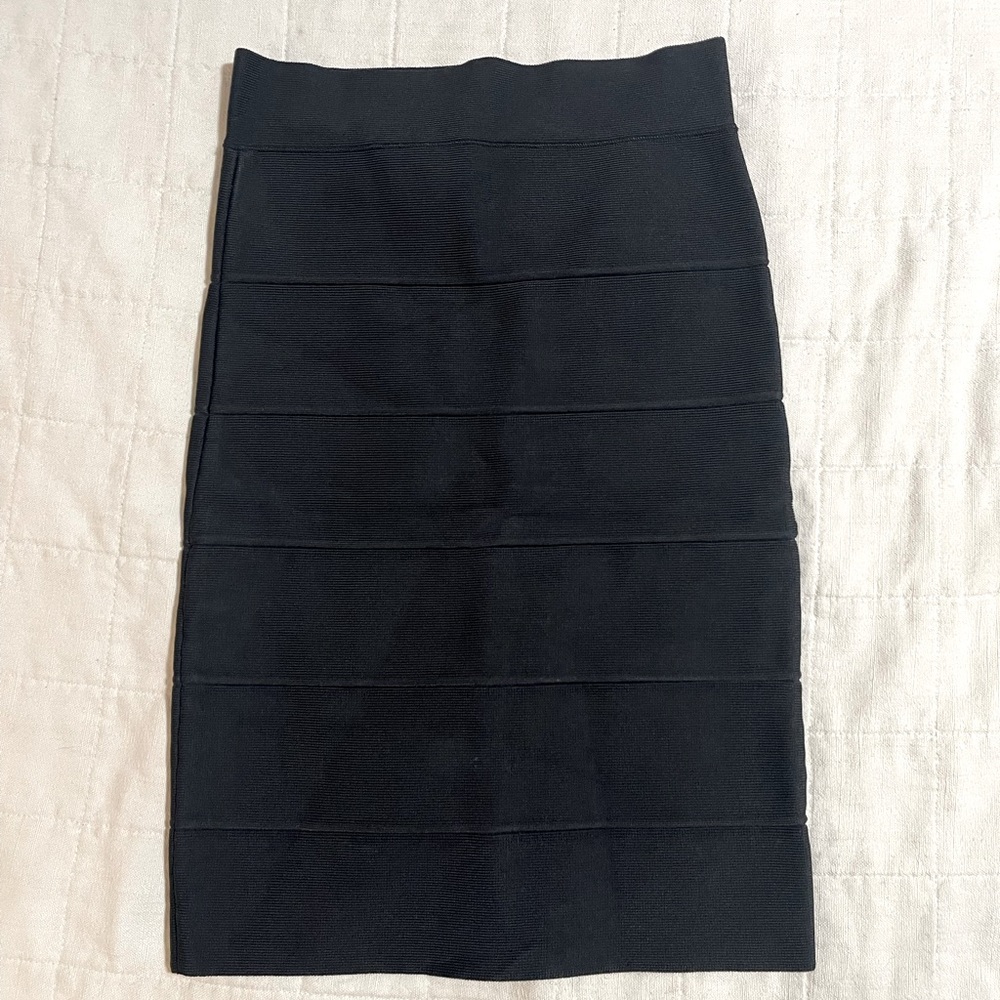 BCBGmaxazria black skirt size S